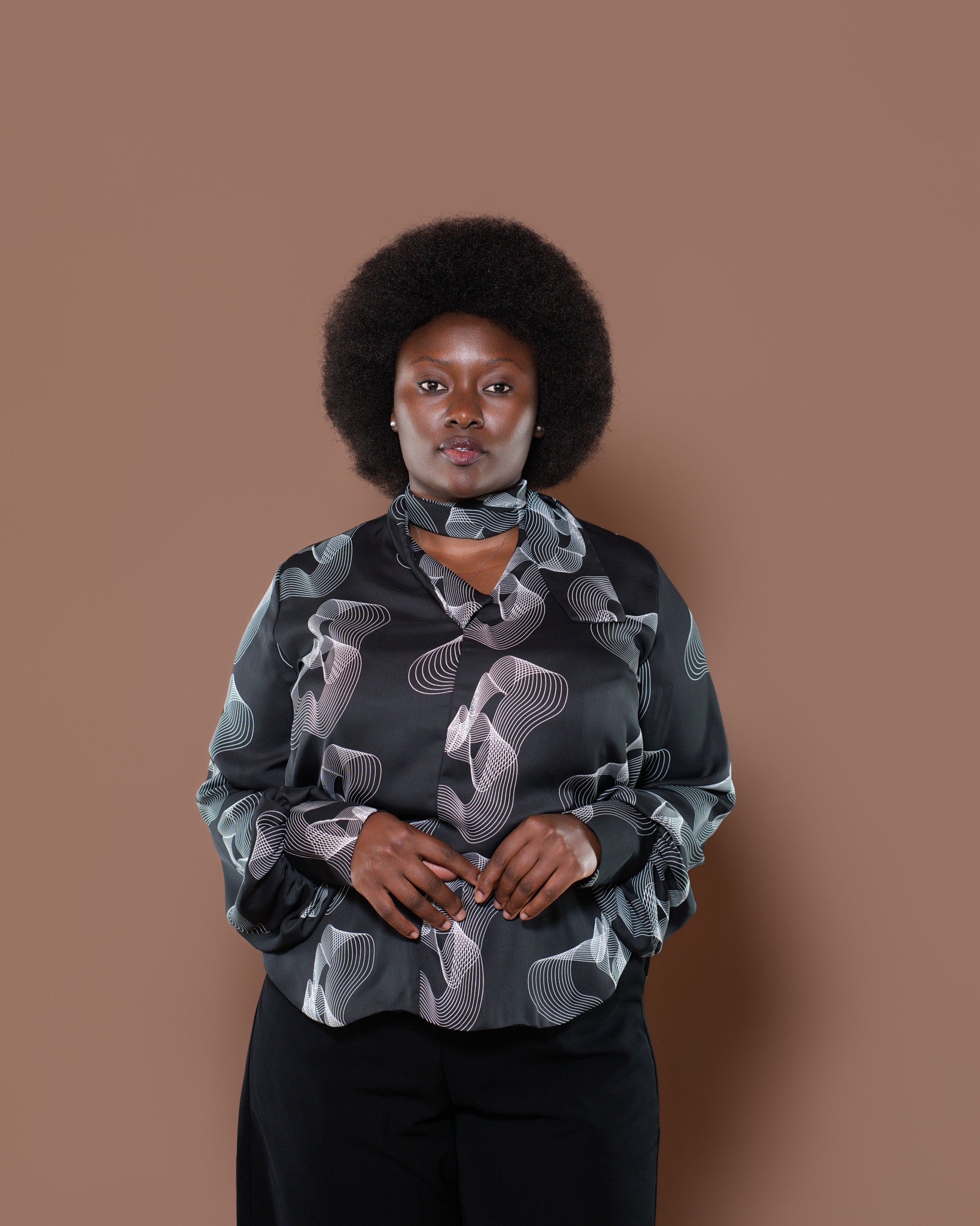 Bella Blouse in Monochrome Wave